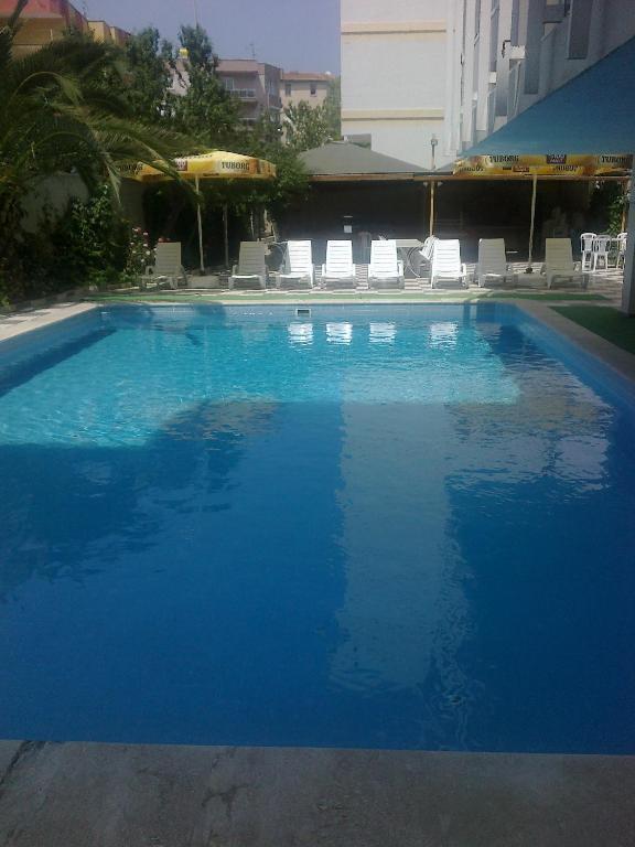 Hotel Santur 库萨达斯 外观 照片
