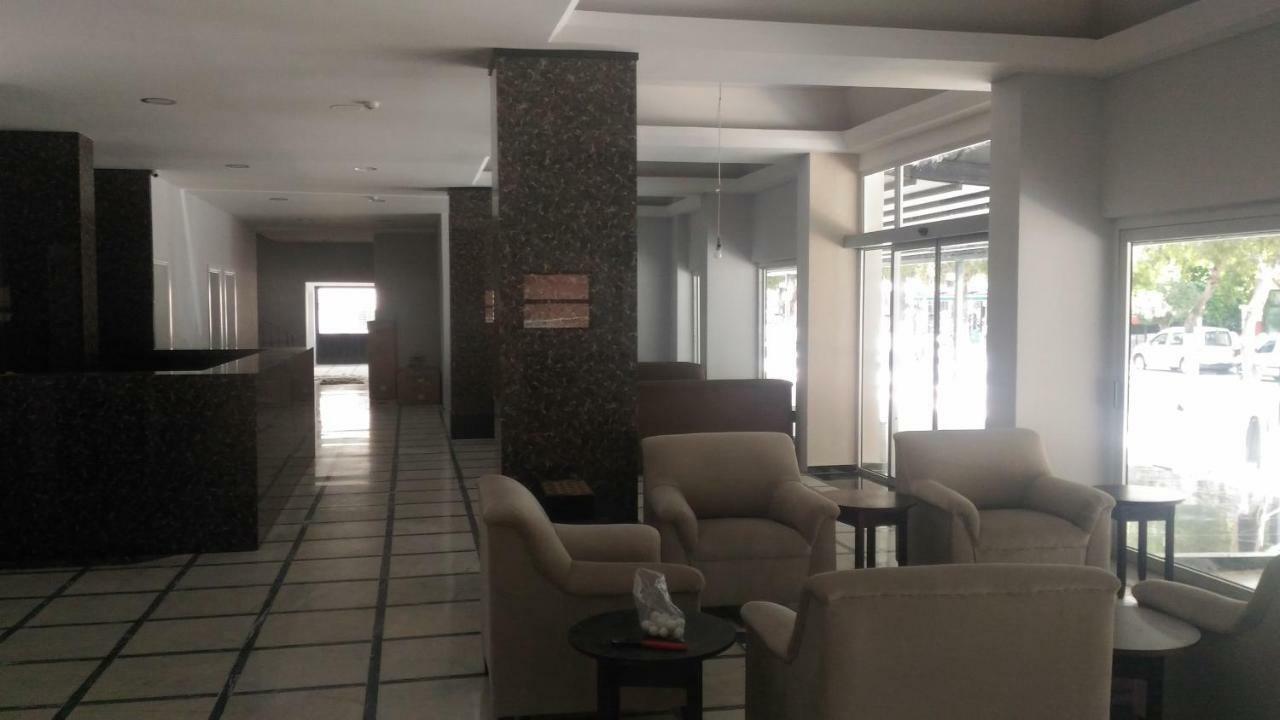 Hotel Santur 库萨达斯 外观 照片