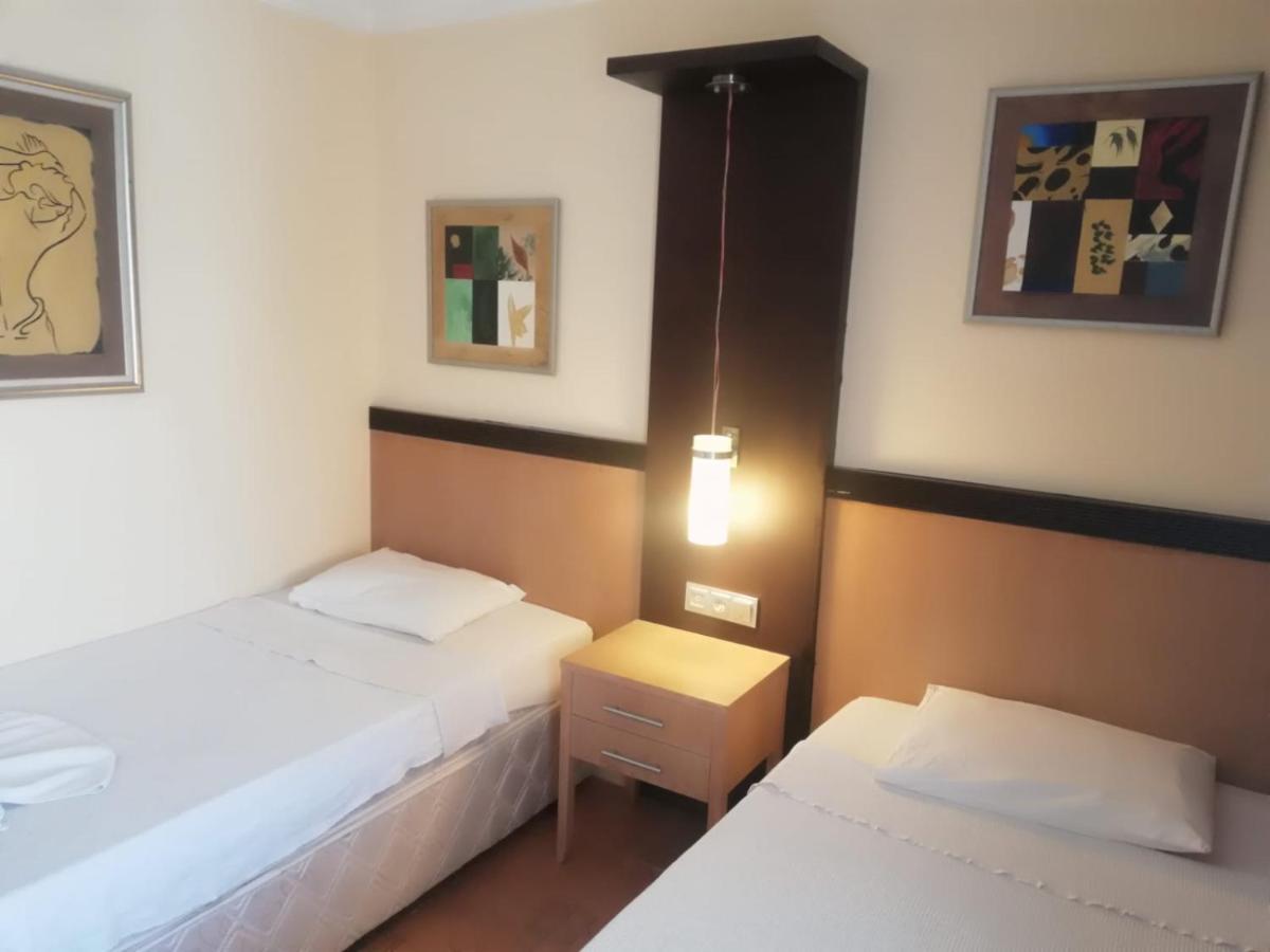 Hotel Santur 库萨达斯 外观 照片